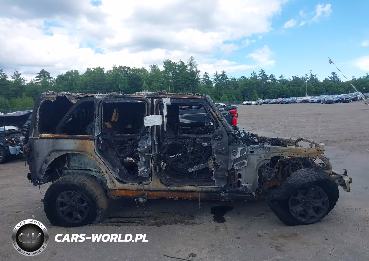 2018 Jeep Wrangler Unlimited Rubicon 4X4 VIN:1C4HJXFNXJW182848 - 11