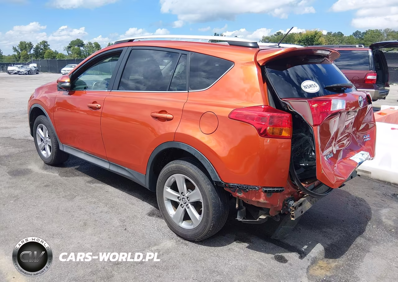 2015 Toyota Rav4 Xle VIN:2T3RFREV8FW330990 - 3
