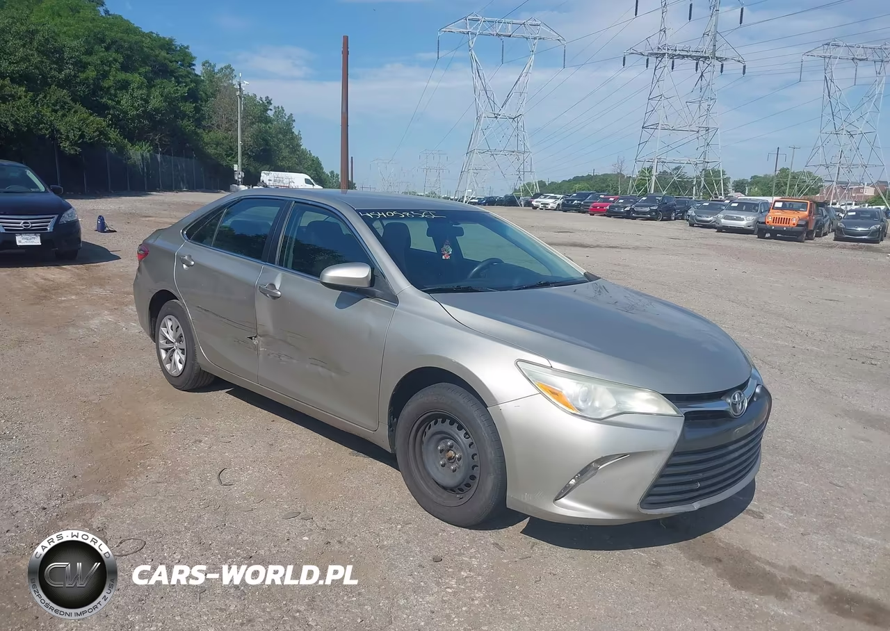 2015 Toyota Camry Le