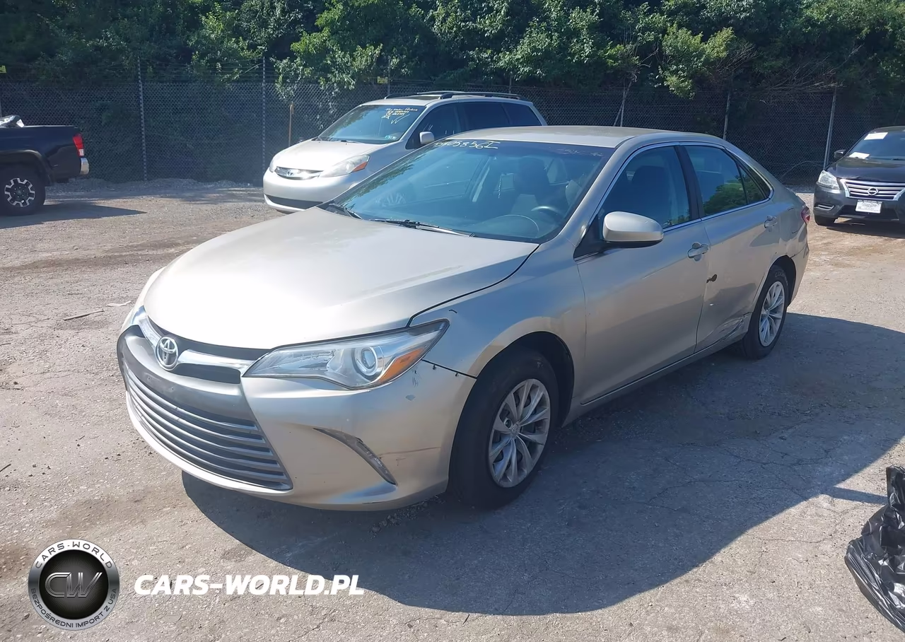 2015 Toyota Camry Le VIN:4T4BF1FK2FR492829 - 2