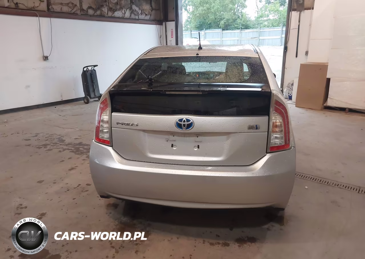 2012 Toyota Prius Two VIN:JTDKN3DU4C1545304 - 16
