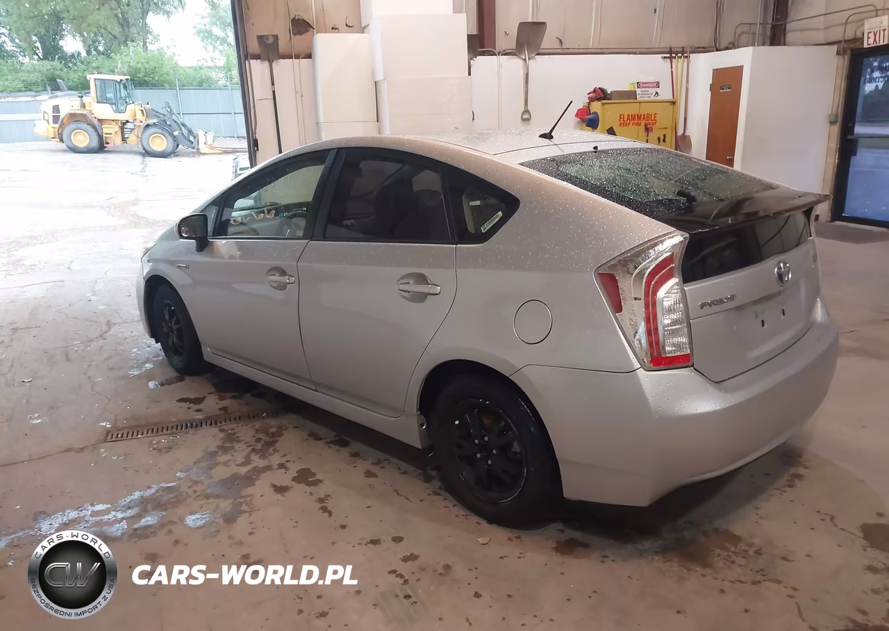 2012 Toyota Prius Two VIN:JTDKN3DU4C1545304 - 3
