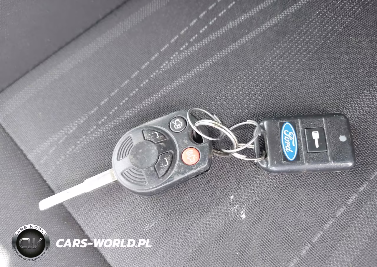 2015 Ford Focus S VIN:1FADP3E29FL323095 - 11