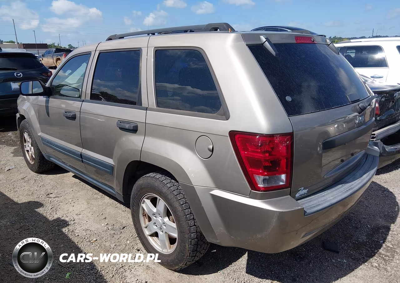 2005 Jeep Grand Cherokee Laredo VIN:1J4GS48K05C668872 - 3