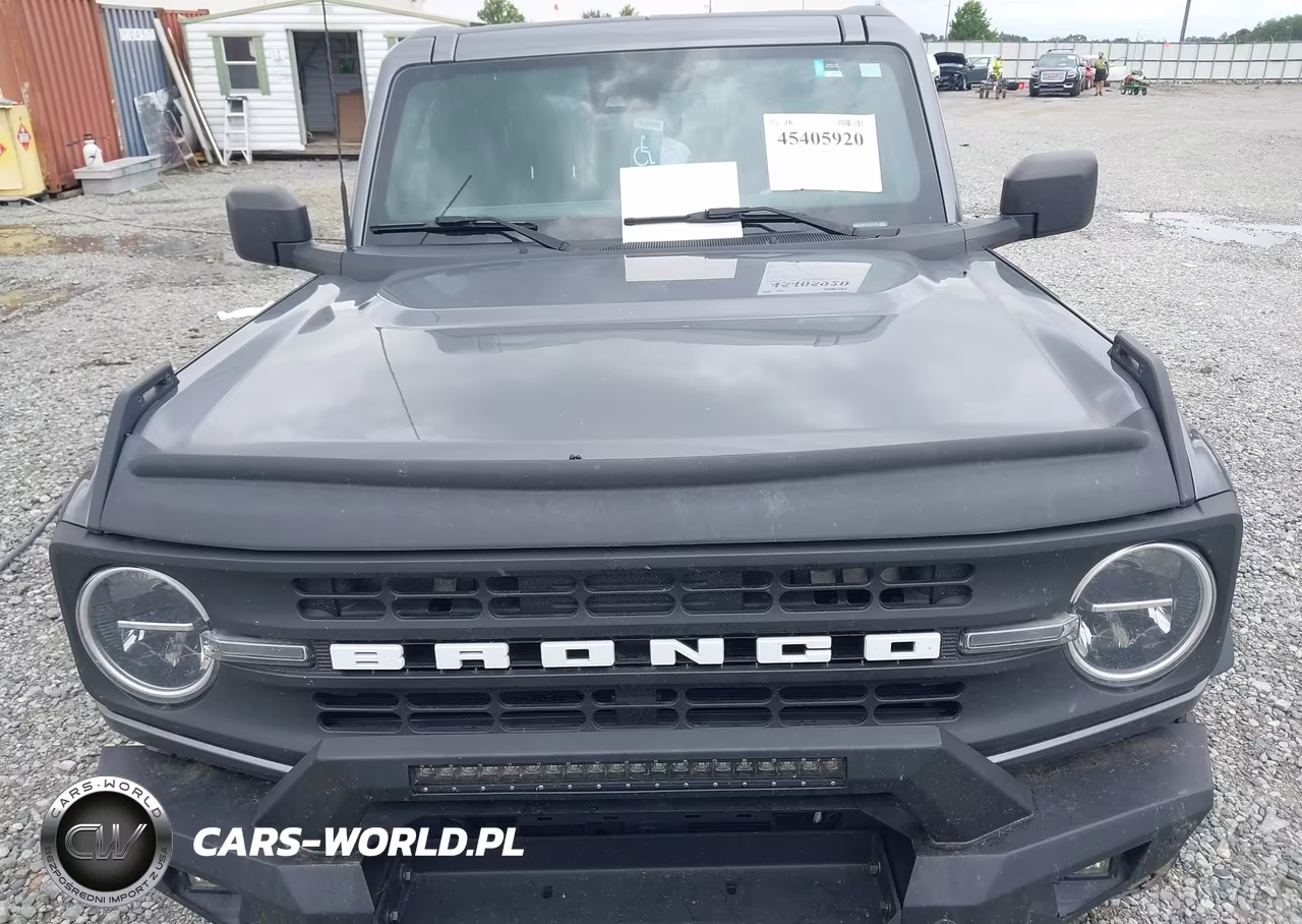 2023 Ford Bronco Black Diamond VIN:1FMEE5BP7PLC17242 - 10