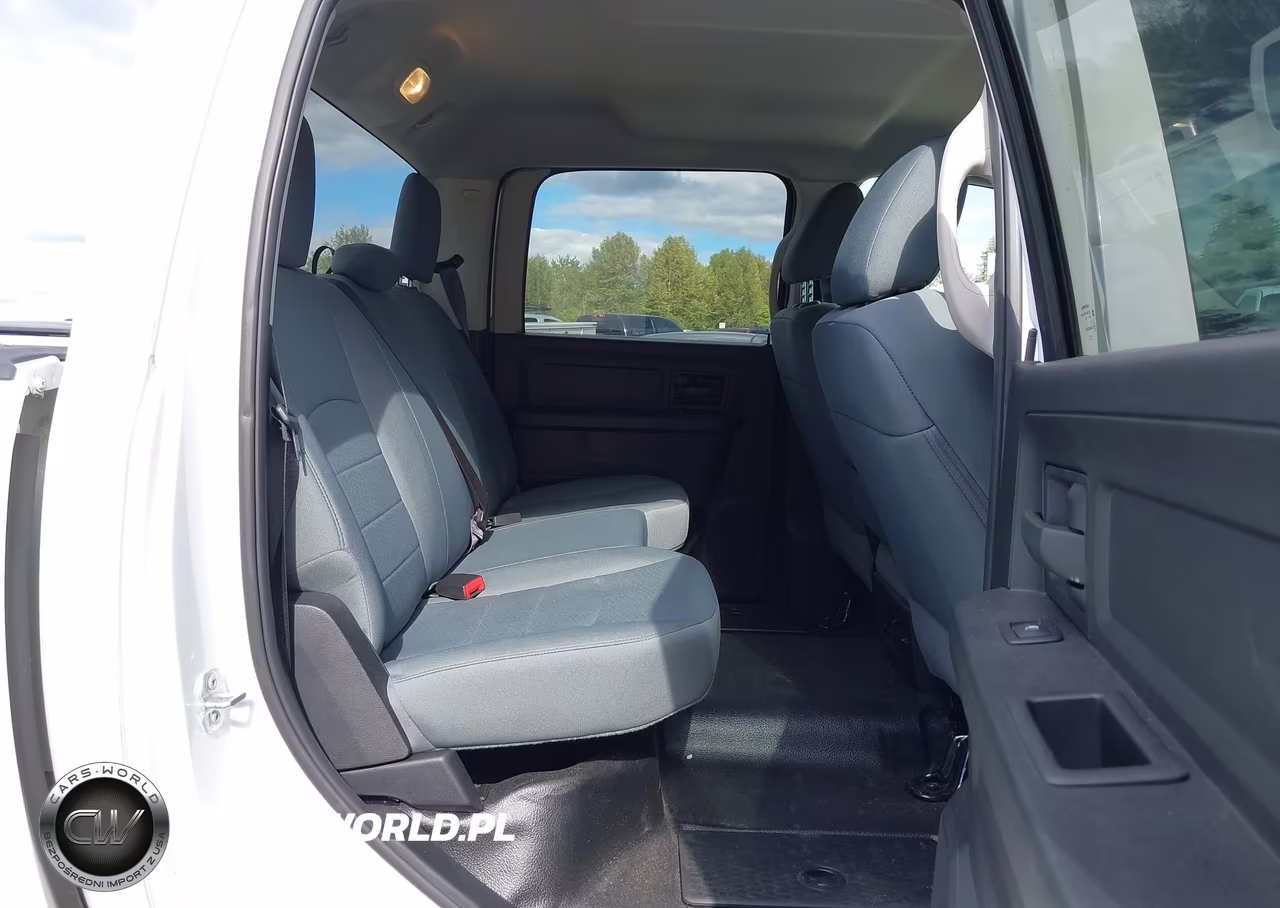 2018 Ram 1500 Tradesman 4X4 5'7 Box VIN:1C6RR7KG7JS300521 - 8