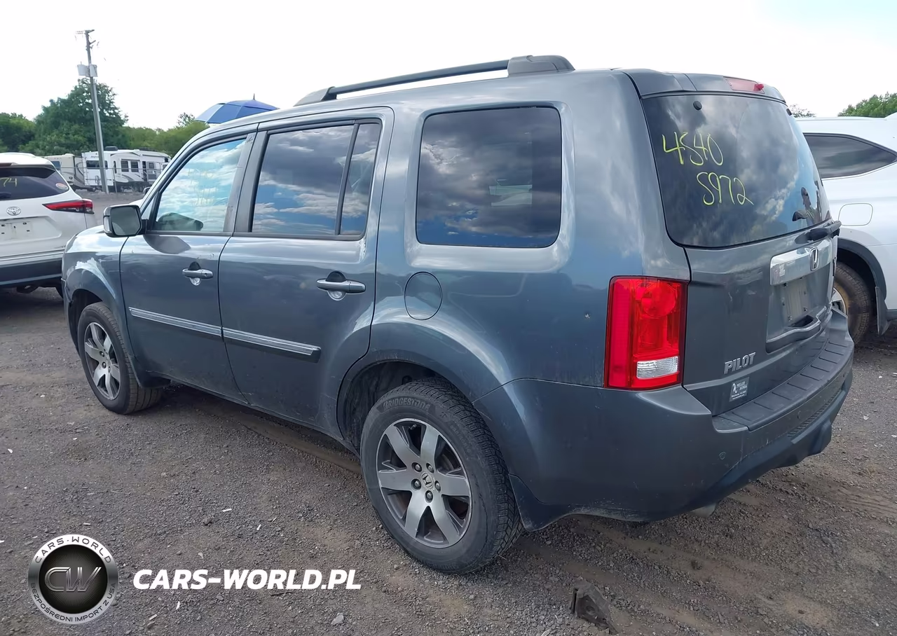 2012 Honda Pilot Touring VIN:5FNYF4H90CB051936 - 3