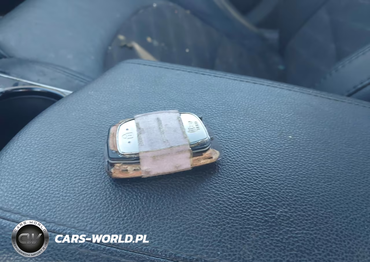 2018 Hyundai Sonata Sport VIN:5NPE34AF9JH672375 - 11