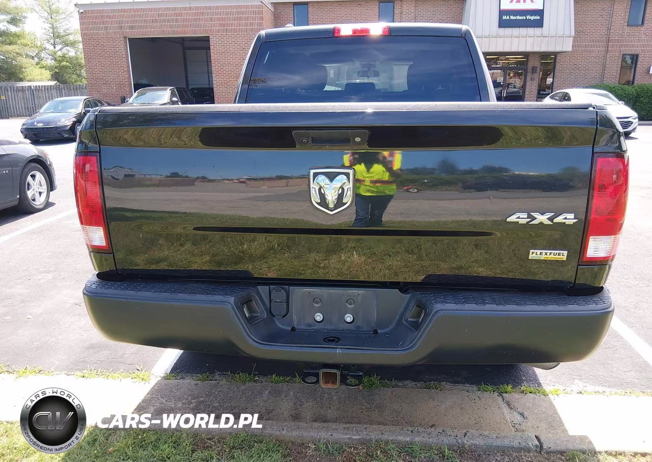 2018 Ram 1500 VIN:1C6RR7KGXJS323114 - 20
