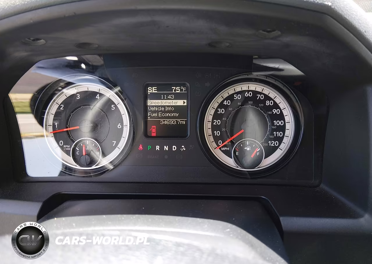2018 Ram 1500 VIN:1C6RR7KGXJS323114 - 7