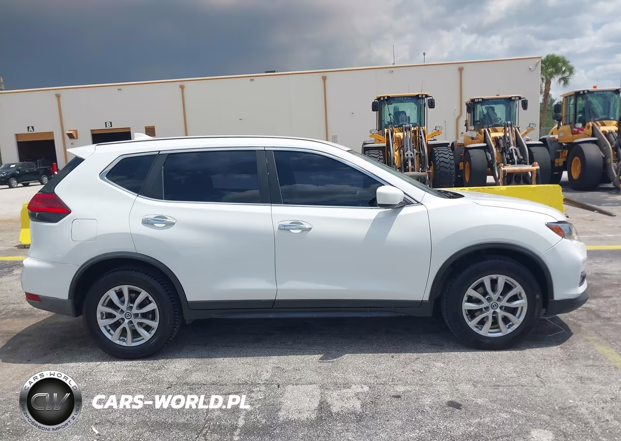 2017 Nissan Rogue S VIN:KNMAT2MT1HP518844 - 13