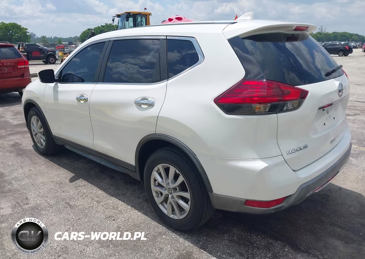 2017 Nissan Rogue S VIN:KNMAT2MT1HP518844 - 3