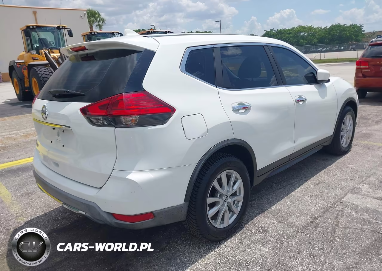 2017 Nissan Rogue S VIN:KNMAT2MT1HP518844 - 4