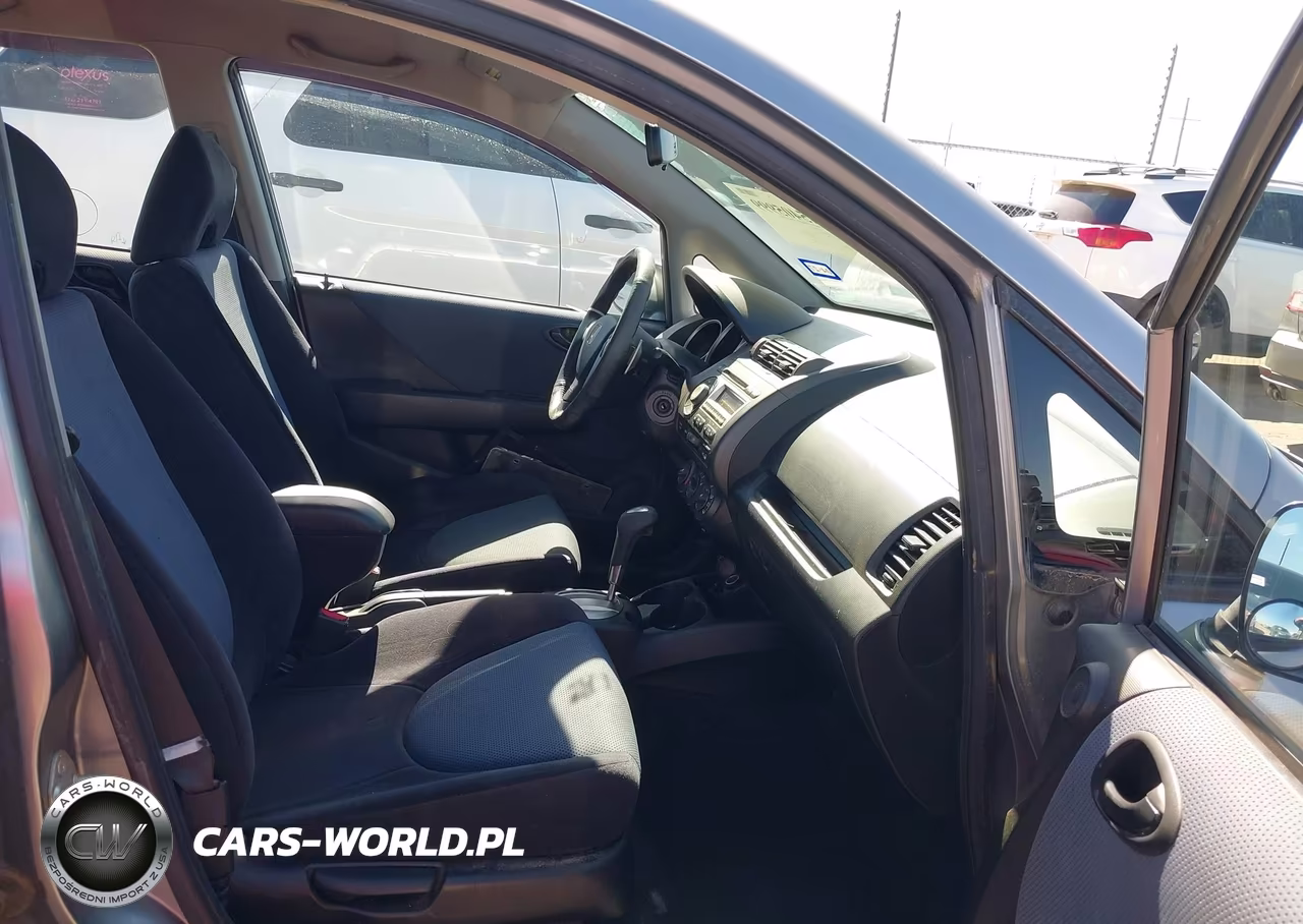 2008 Honda Fit Sport VIN:JHMGD38608S063675 - 5