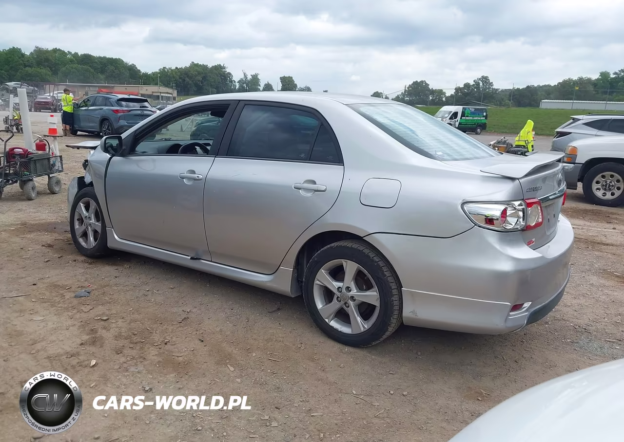 2013 Toyota Corolla S VIN:2T1BU4EE5DC959737 - 3
