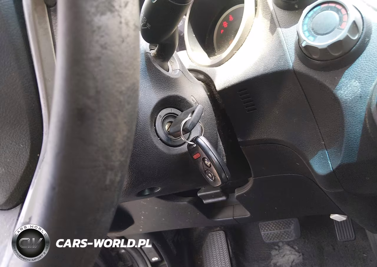 2011 Honda Fit VIN:JHMGE8H3XBS002955 - 11