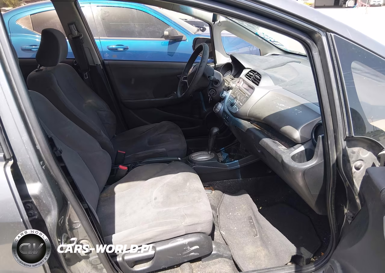 2011 Honda Fit VIN:JHMGE8H3XBS002955 - 5