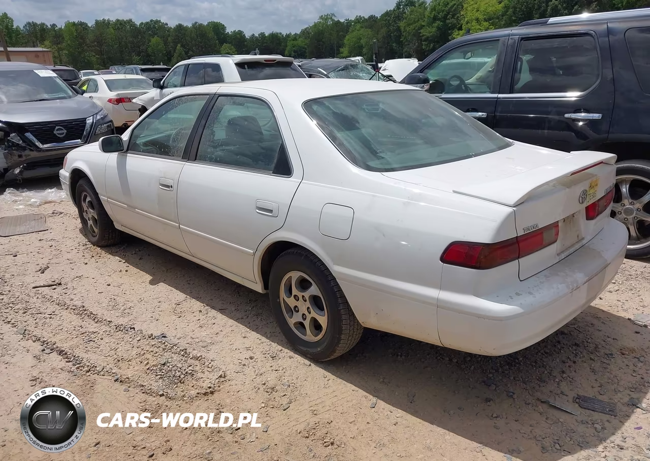 1997 Toyota Camry Le VIN:4T1BG22K0VU757538 - 3