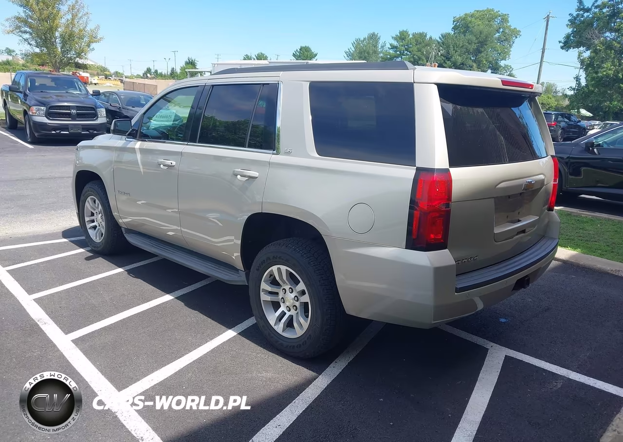 2015 Chevrolet Tahoe Ls VIN:1GNSKAECXFR672431 - 3