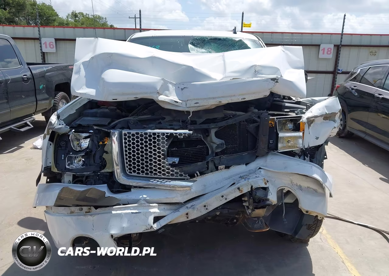 2010 GMC Sierra 1500 Denali VIN:3GTRKXE23AG189583 - 13