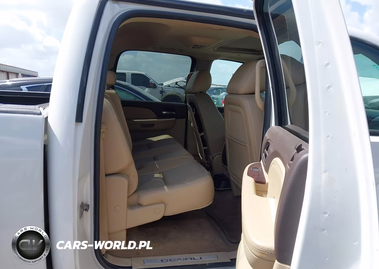 2010 GMC Sierra 1500 Denali VIN:3GTRKXE23AG189583 - 8