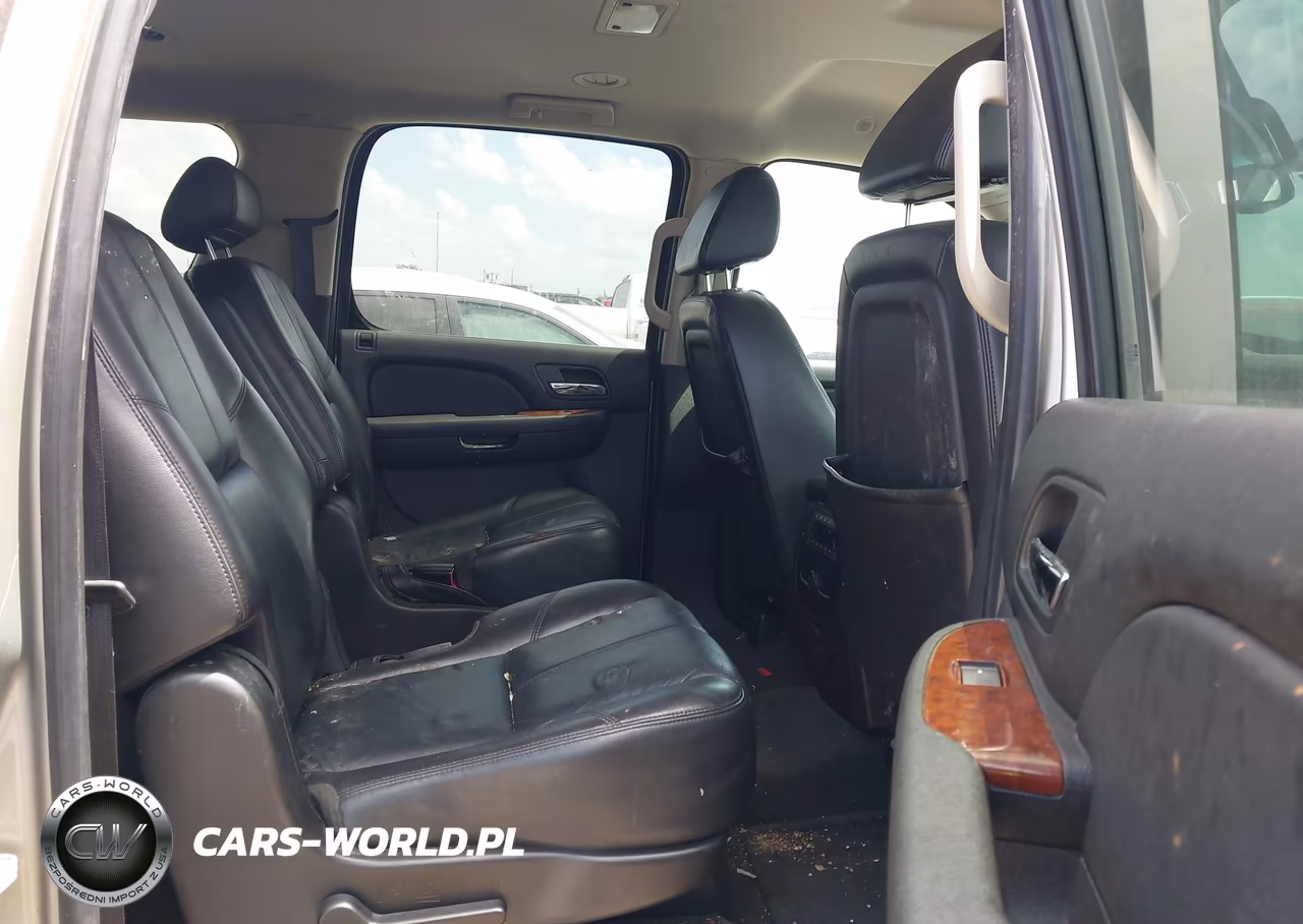 2008 Chevrolet Suburban 1500 Ltz VIN:3GNFC16068G188178 - 8