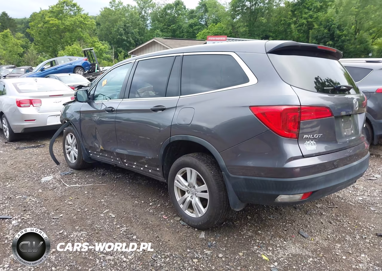 2018 Honda Pilot Lx VIN:5FNYF6H19JB067829 - 3