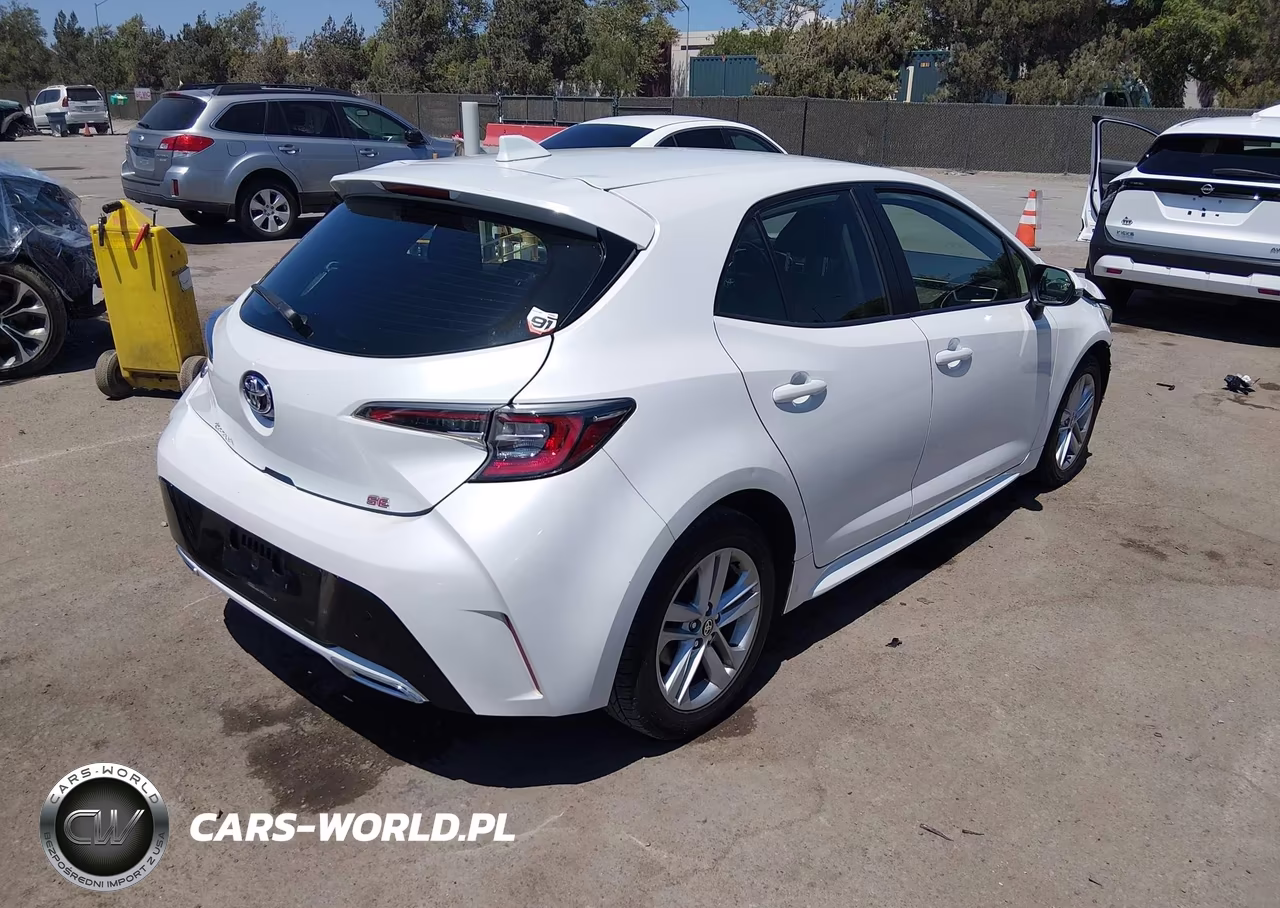 2021 Toyota Corolla Se VIN:JTND4MBE6M3120102 - 4