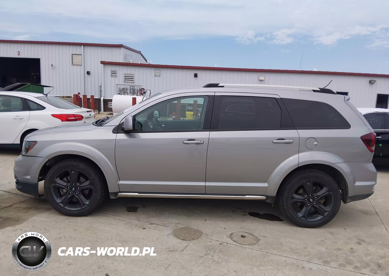 2020 Dodge Journey Crossroad VIN:3C4PDCGB7LT188938 - 14