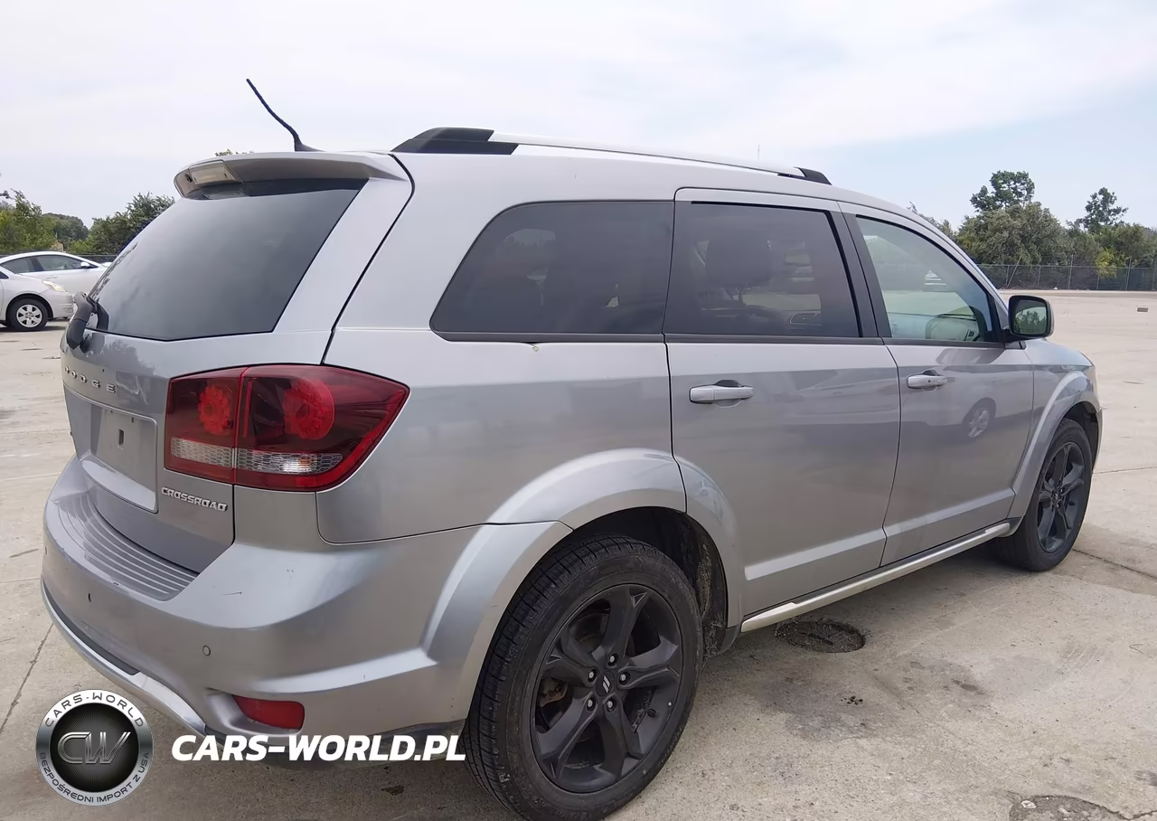 2020 Dodge Journey Crossroad VIN:3C4PDCGB7LT188938 - 4