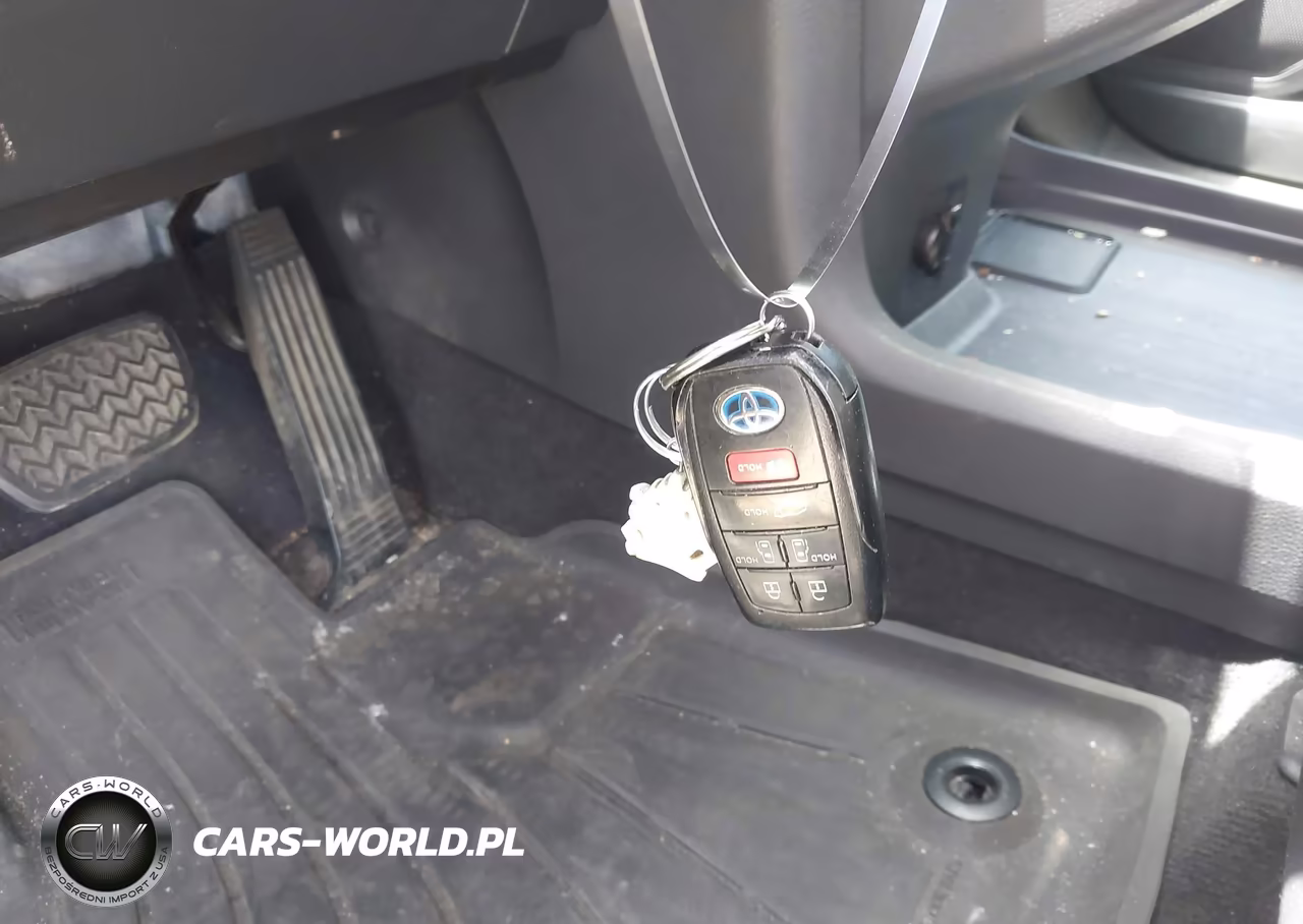 2021 Toyota Sienna Xle VIN:5TDJSKFC0MS024197 - 11
