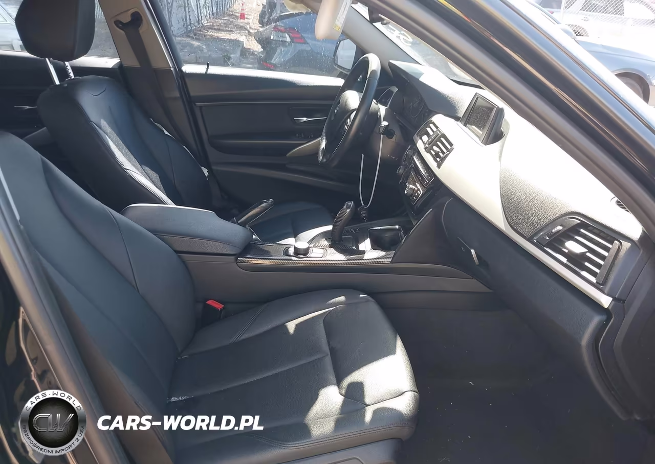 2017 BMW 320I xDrive VIN:WBA8E5G36HNU43170 - 5
