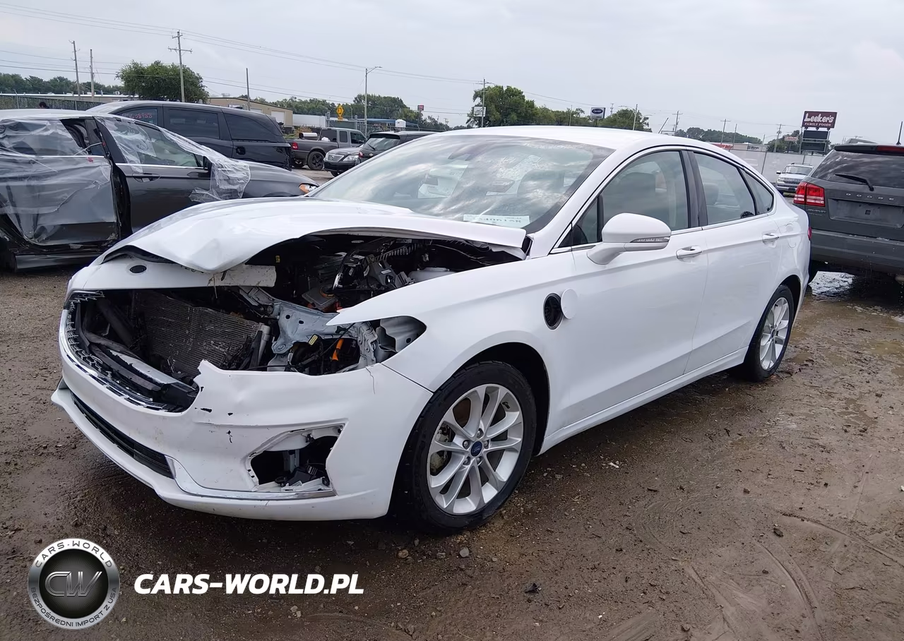 2019 Ford Fusion Energi Titanium VIN:3FA6P0SU5KR233306 - 2