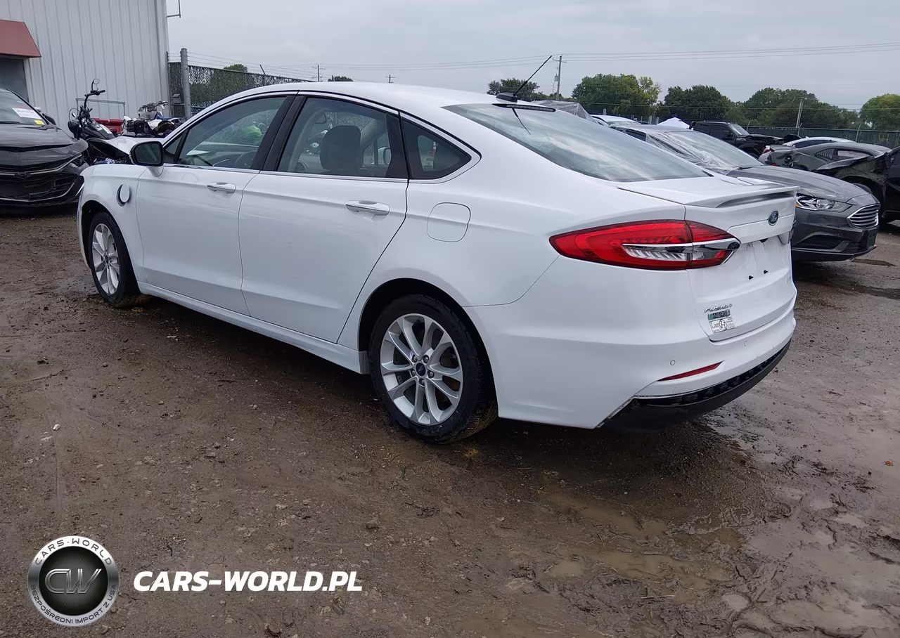 2019 Ford Fusion Energi Titanium VIN:3FA6P0SU5KR233306 - 3