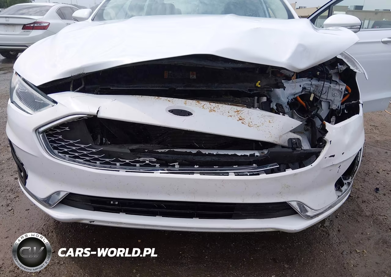 2019 Ford Fusion Energi Titanium VIN:3FA6P0SU5KR233306 - 6