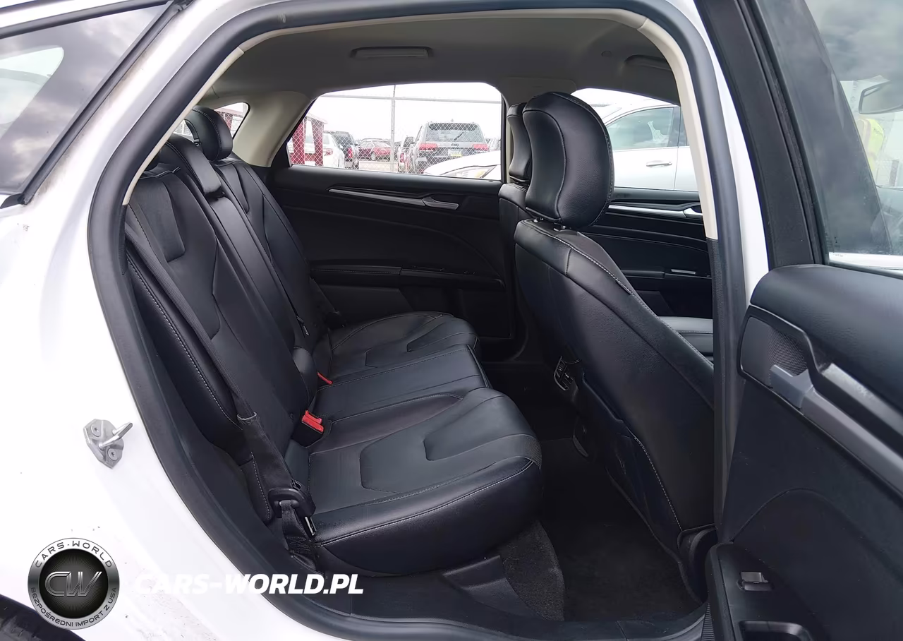 2019 Ford Fusion Energi Titanium VIN:3FA6P0SU5KR233306 - 8