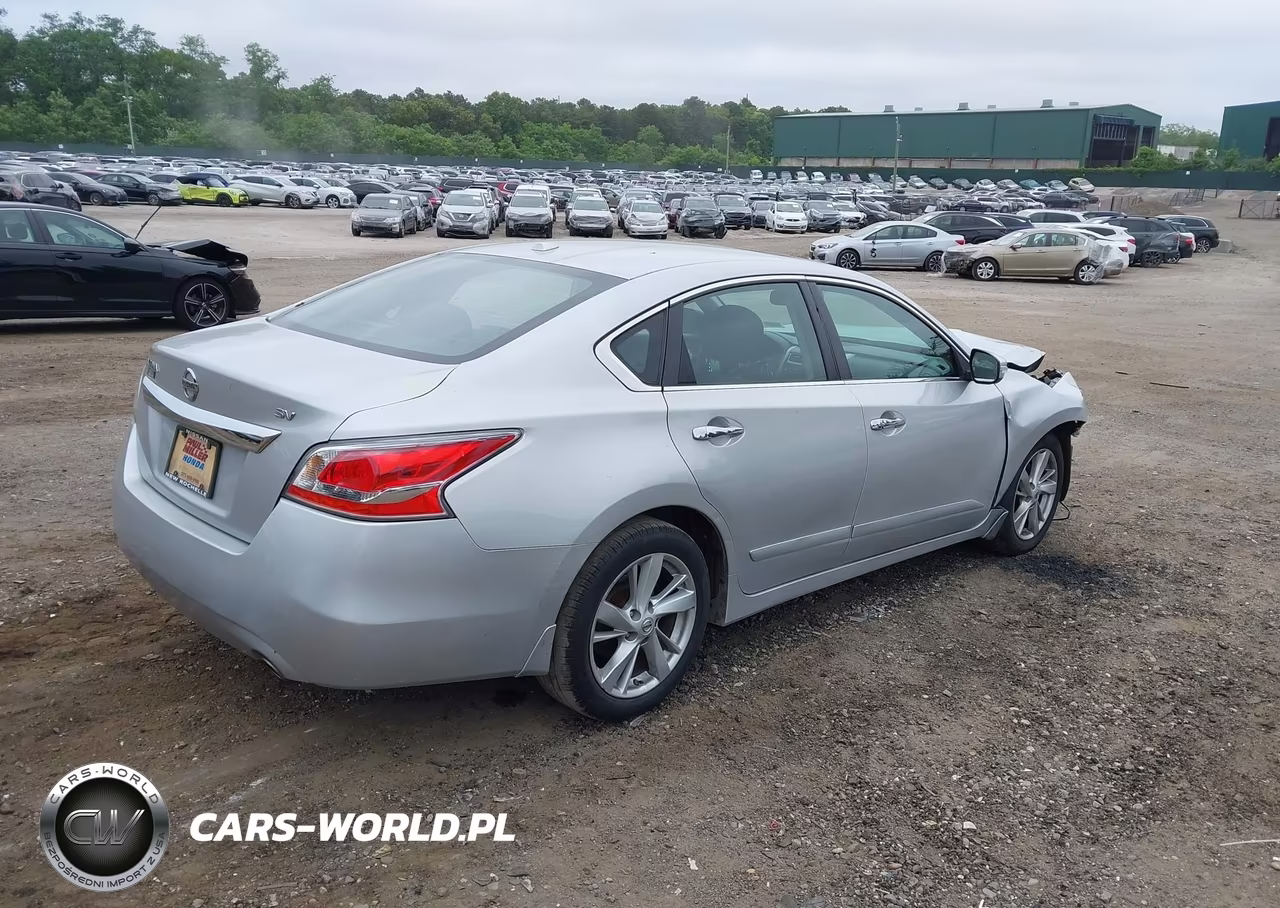 2015 Nissan Altima 2.5 Sv VIN:1N4AL3AP3FC197199 - 4