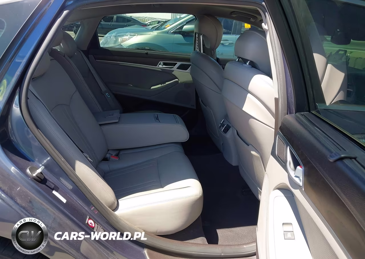 2015 Hyundai Genesis 3.8 VIN:KMHGN4JEXFU096301 - 8