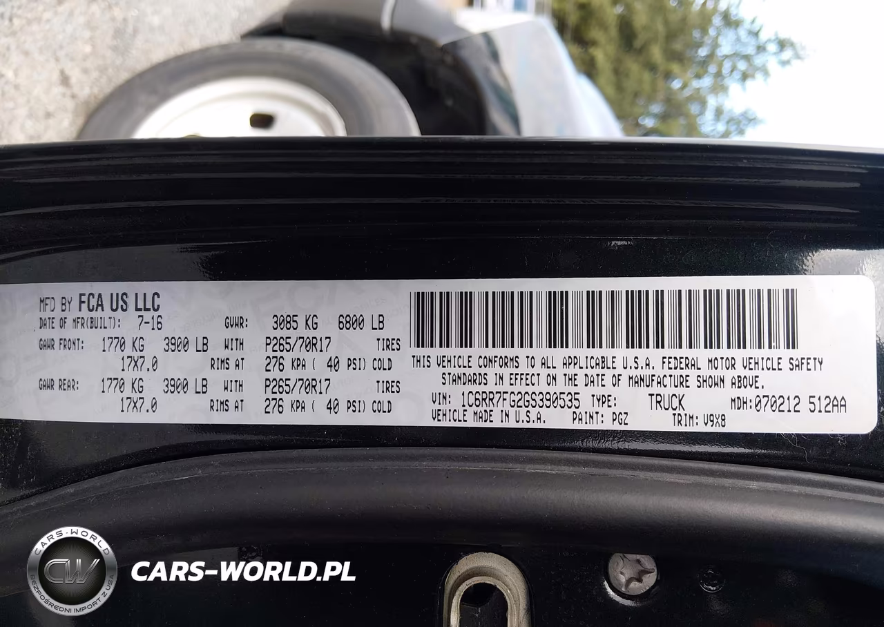 2016 Ram 1500 Tradesman VIN:1C6RR7FG2GS390535 - 9