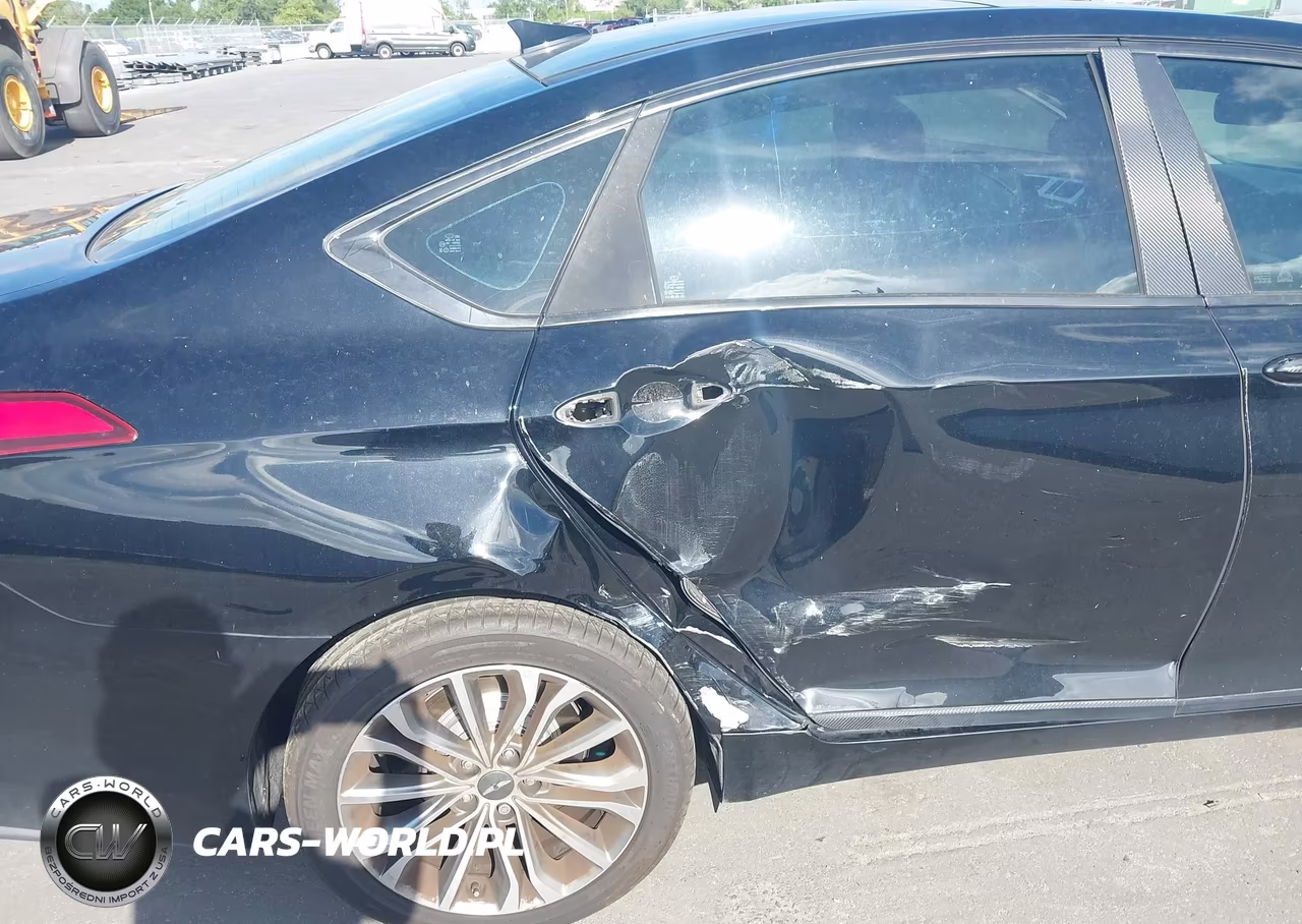2015 Hyundai Genesis 3.8 VIN:KMHGN4JE9FU103545 - 6