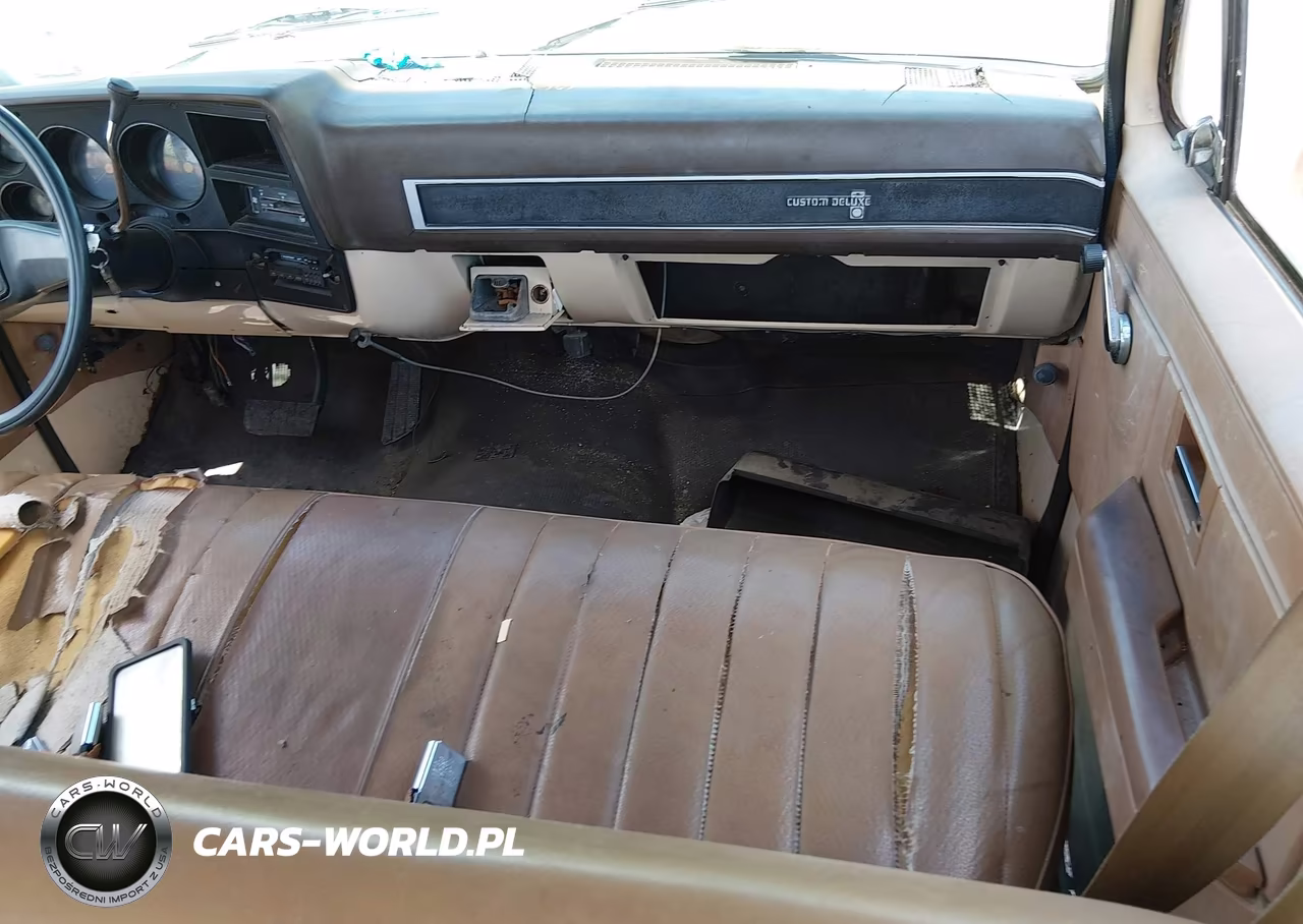 1983 Chevrolet C20 VIN:1GCGC23M6DS117267 - 5