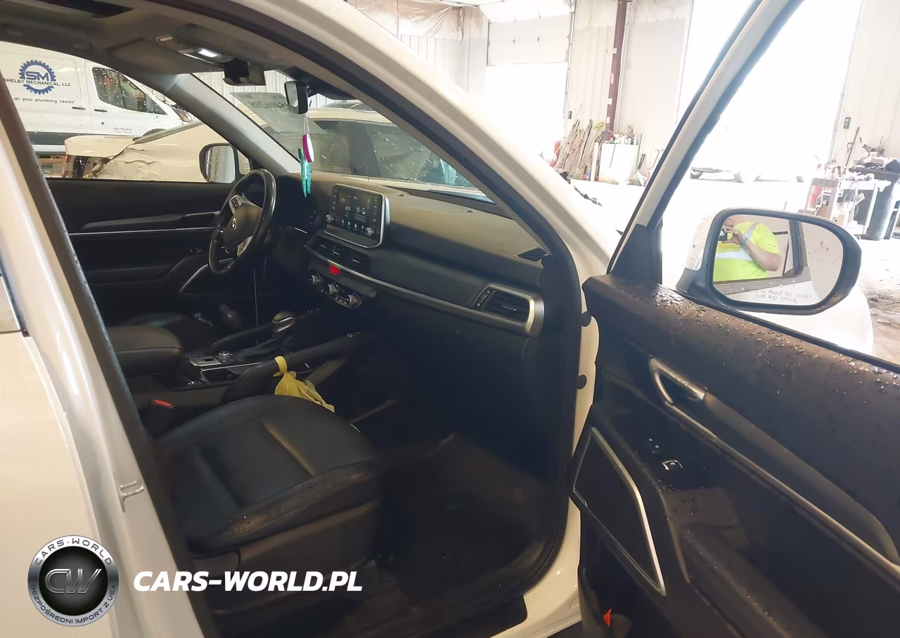 2020 Kia Telluride S VIN:5XYP6DHC7LG033451 - 5