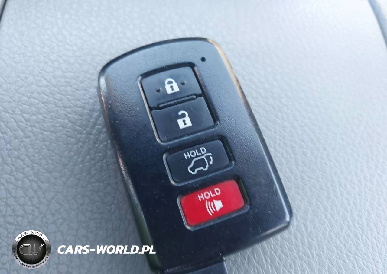 2019 Toyota Highlander Hybrid Limited Platinum VIN:5TDDGRFH3KS075676 - 11