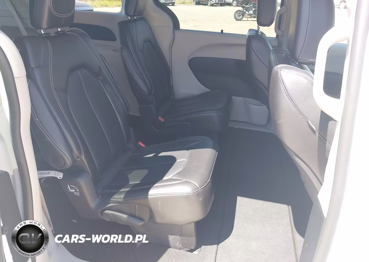 2024 Chrysler Pacifica Touring L VIN:2C4RC1BG5RR151823 - 8