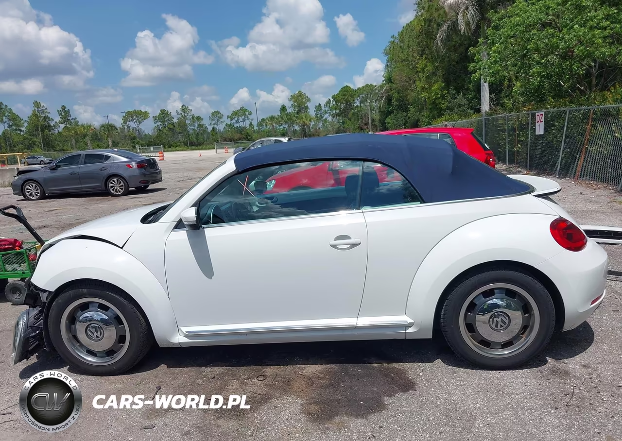 2016 Volkswagen Beetle 1.8T Denim VIN:3VW517AT5GM819109 - 15