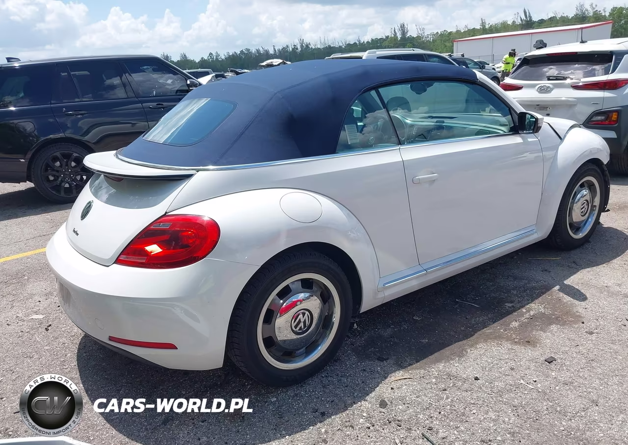 2016 Volkswagen Beetle 1.8T Denim VIN:3VW517AT5GM819109 - 4