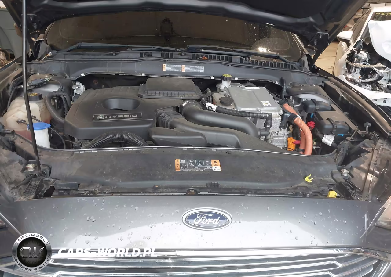2018 Ford Fusion Hybrid S VIN:3FA6P0UU3JR261634 - 10