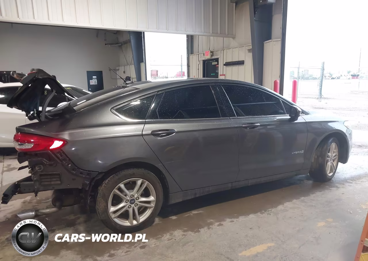 2018 Ford Fusion Hybrid S VIN:3FA6P0UU3JR261634 - 13