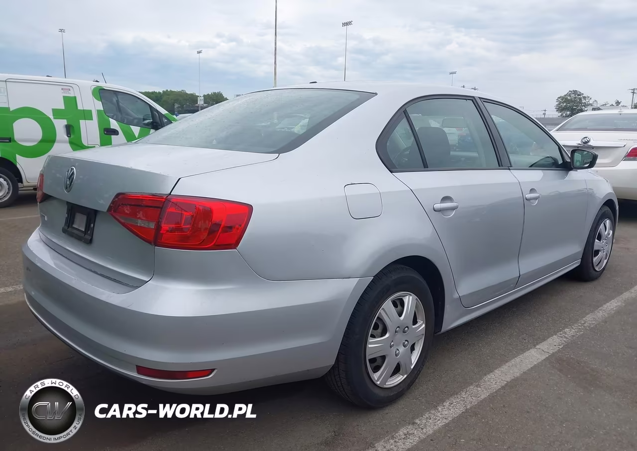 2015 Volkswagen Jetta 2.0L S VIN:3VW2K7AJ5FM421282 - 4