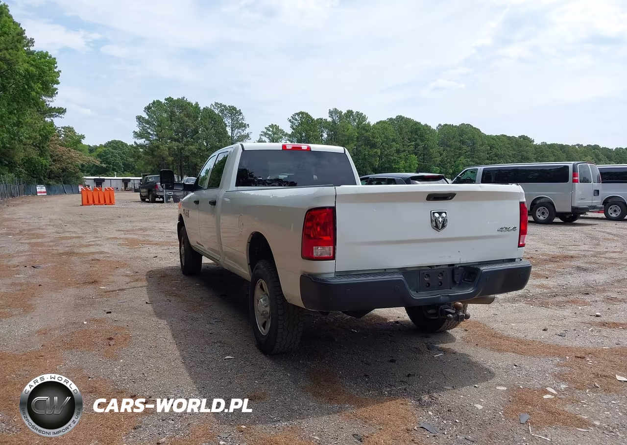 2017 Ram 3500 Tradesman 4X4 8' Box VIN:3C63R3GL7HG711245 - 3